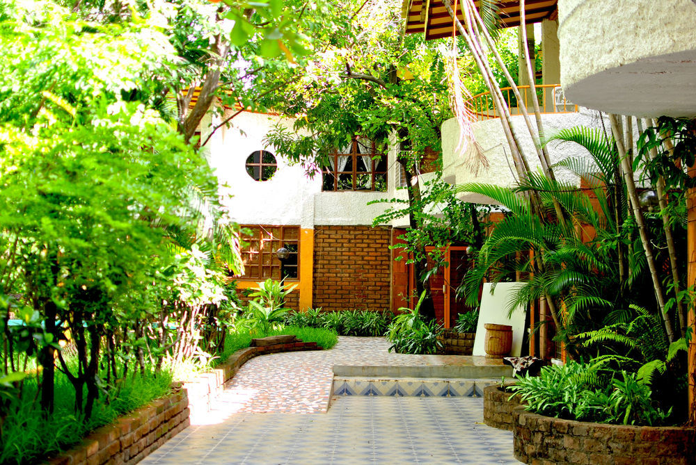 Hotel Restaurante Cesar Managua Kültér fotó