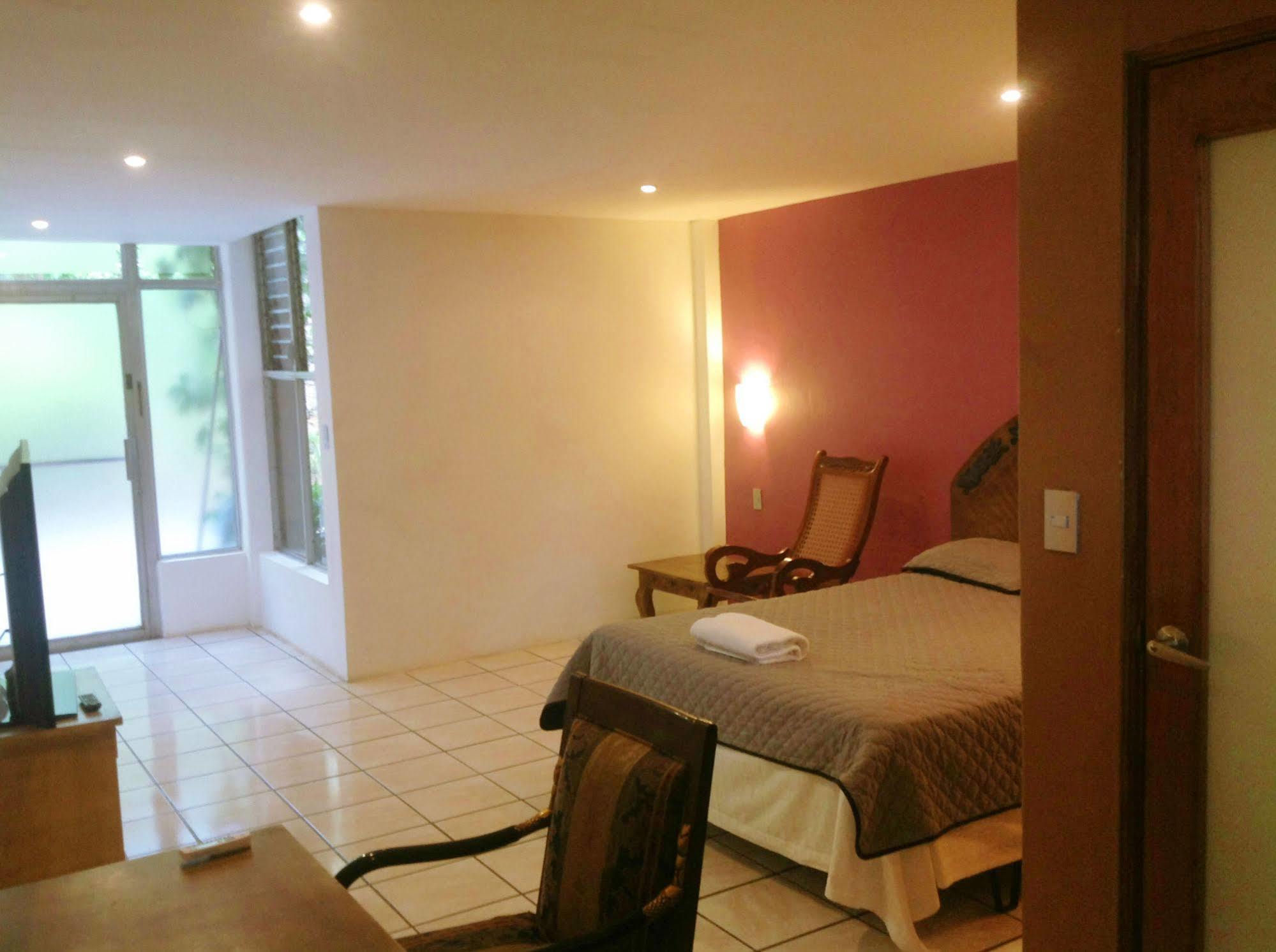 Hotel Restaurante Cesar Managua Kültér fotó